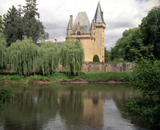 France-Perigord-Rivers, Caves & Castles in Perigord Noir